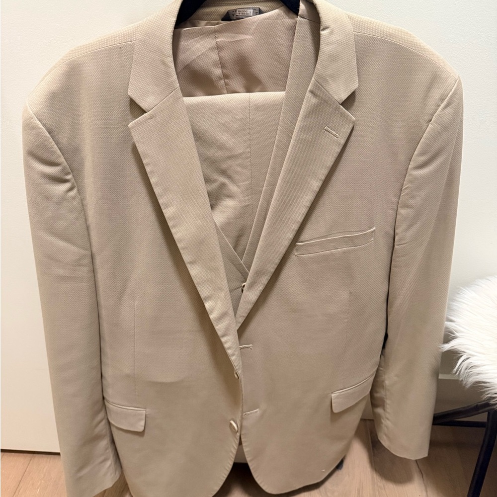 Elegant Beige Men's Blazer